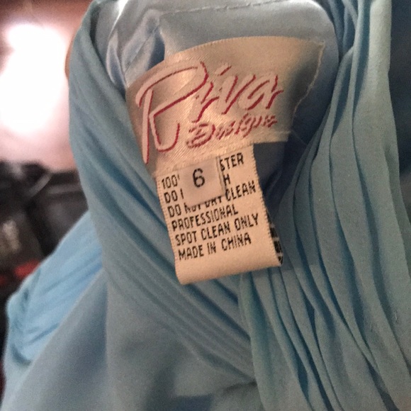 FORMAL DRESS - Picture 6 of 6